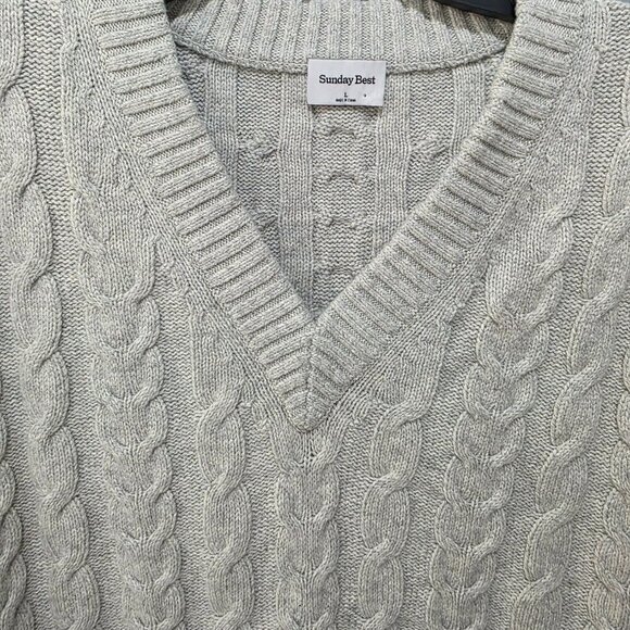 Sunday Best Grey Cable Knit Sweater Vest Women’s Large - Picture 3 of 11